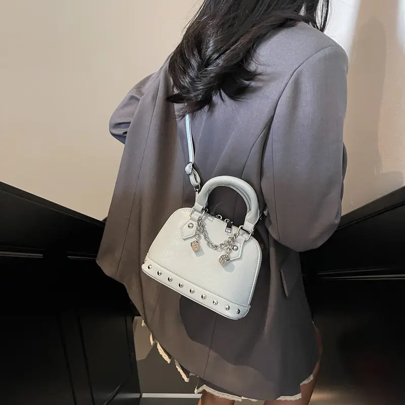 Silver Chain Handbag Small Fashion Shoulder Bag - Image 9