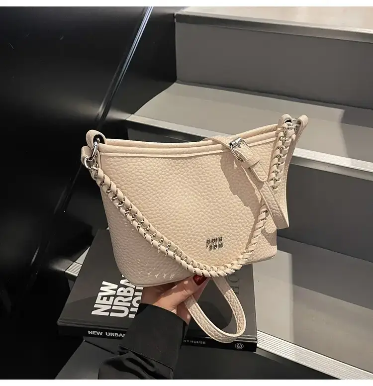 Women's Chain Crossbody Bag Beige 2025 Trendy — feature 36