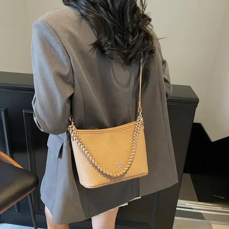 Women's Chain Crossbody Bag Beige 2025 Trendy - Image 3