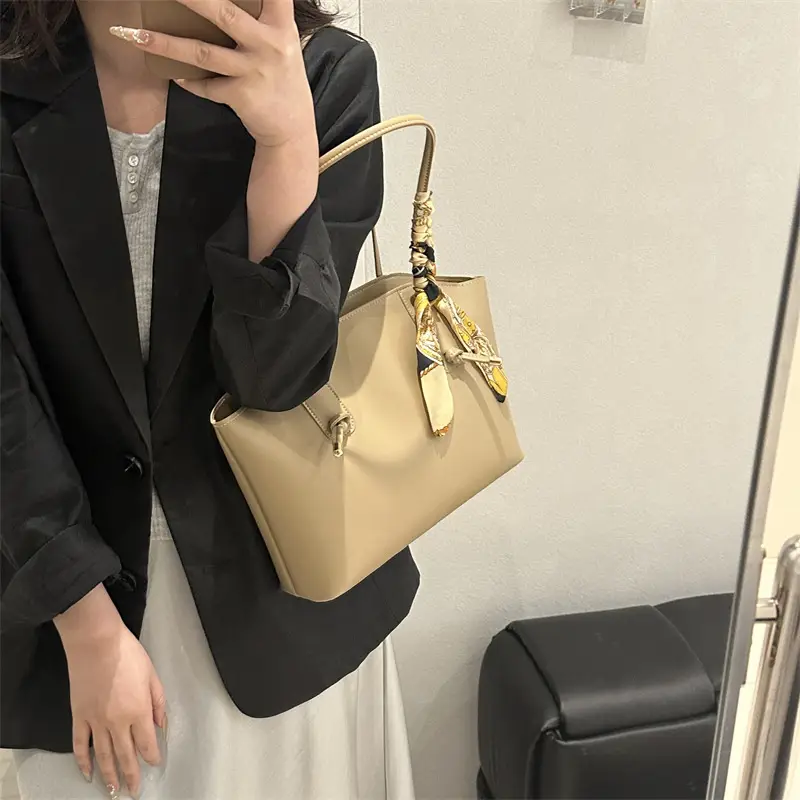 2026 Vintage Brown Leather Shoulder Tote Bag for Women — feature 31