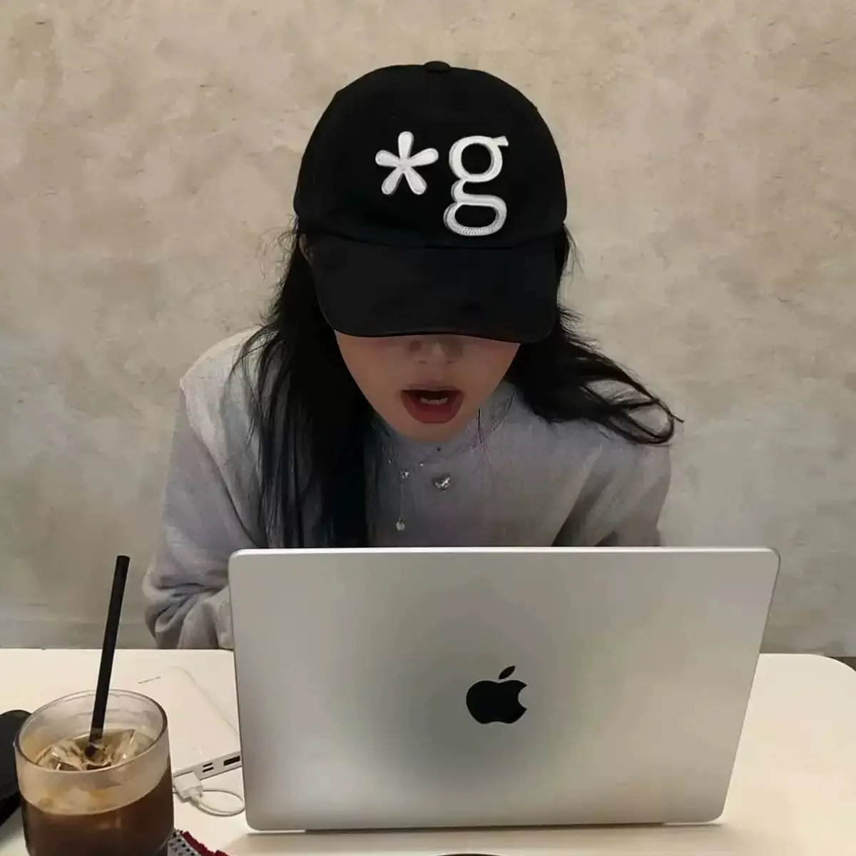 Korean Style Black Cap with Star & G Logo - Image 3