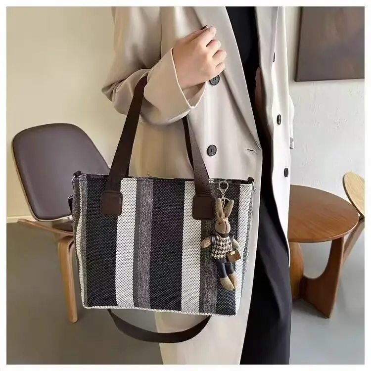 Striped Striped Tote Bag for Women Large Capacity Urban Travel - Image 2