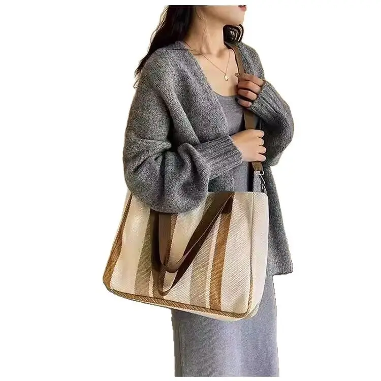 Striped Striped Tote Bag for Women Large Capacity Urban Travel - Image 7
