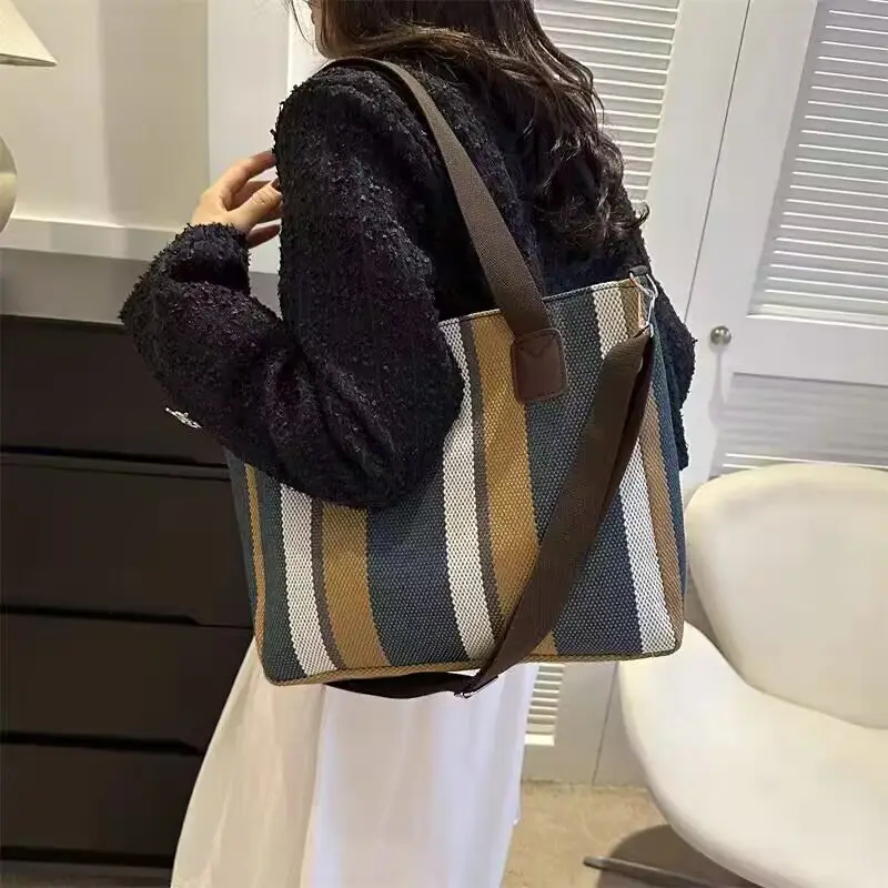 Striped Striped Tote Bag for Women Large Capacity Urban Travel — feature 13