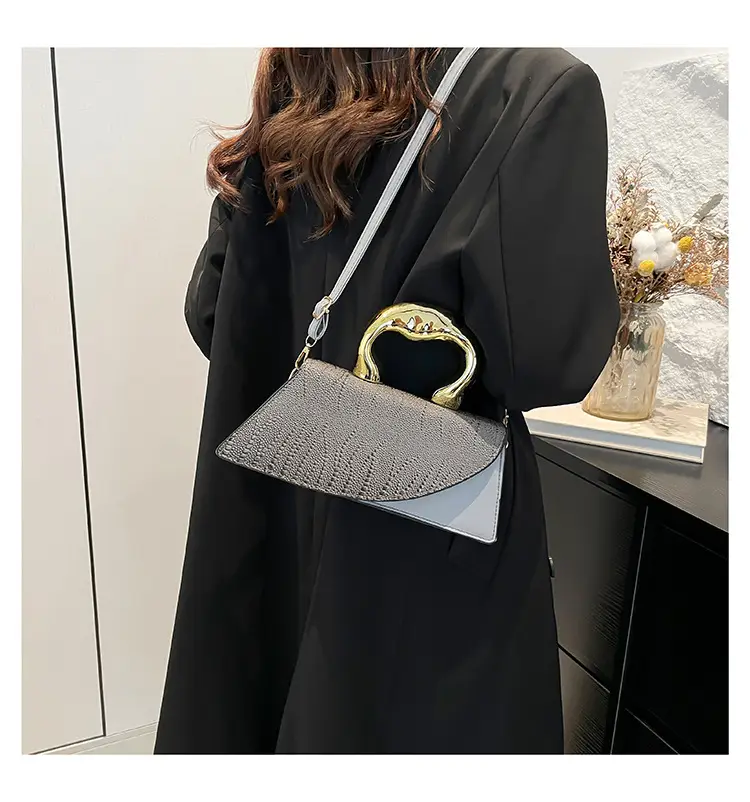 Irregular Croc Leather Shoulder Bag Women 2025 — feature 10