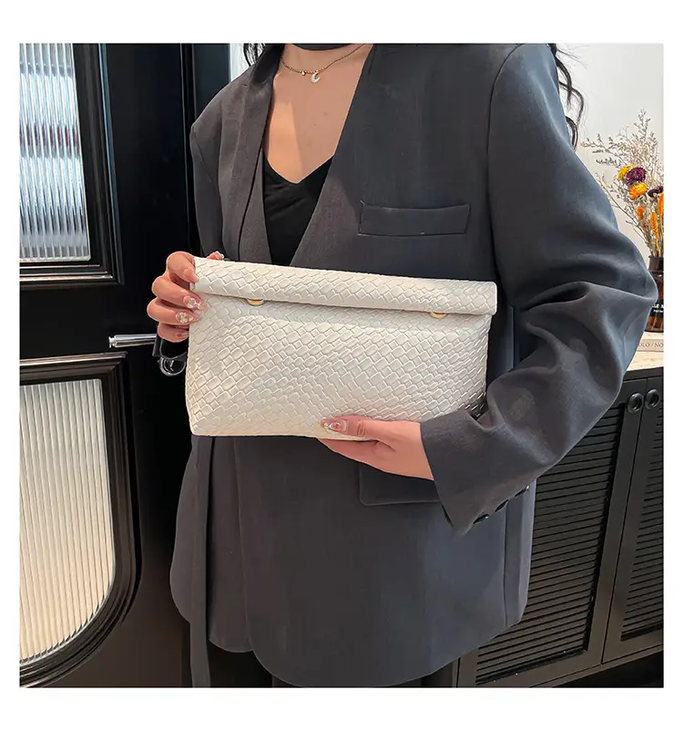 Women's Korean-style Crossbody Bag Beige 2025 Spring Summer — feature 11