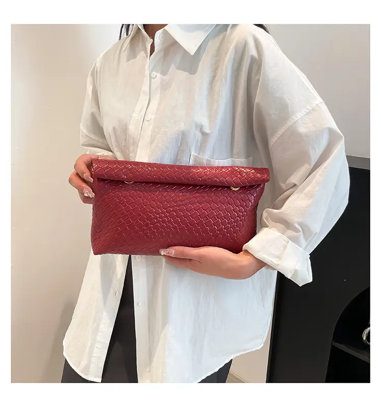 Women's Korean-style Crossbody Bag Beige 2025 Spring Summer — feature 18