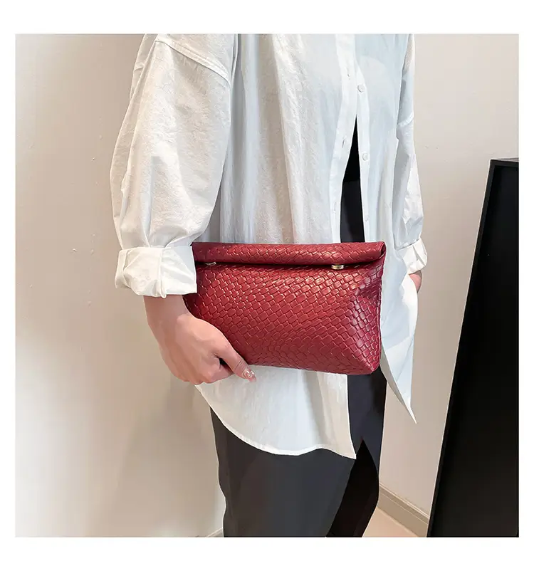 Women's Korean-style Crossbody Bag Beige 2025 Spring Summer — feature 19