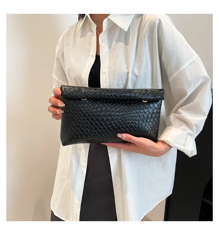 Women's Korean-style Crossbody Bag Beige 2025 Spring Summer — feature 21