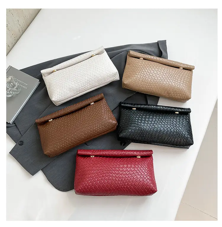 Women's Korean-style Crossbody Bag Beige 2025 Spring Summer — feature 30