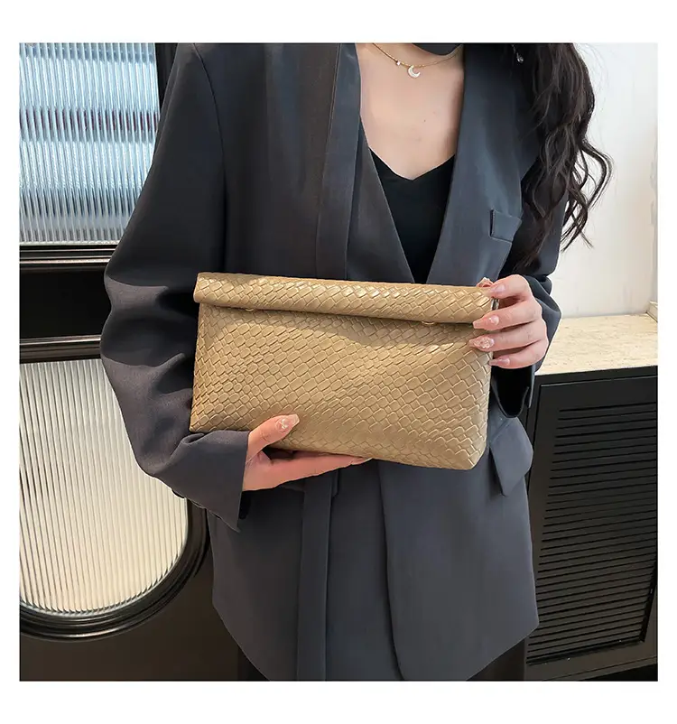 Women's Korean-style Crossbody Bag Beige 2025 Spring Summer — feature 8
