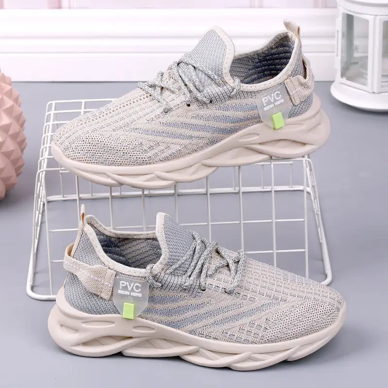 Spring and Summer Women's Flyknit Sports Shoes 2026 New Fashion Lightweight Running Flyknit Breathable Casual Student Shoes for Women