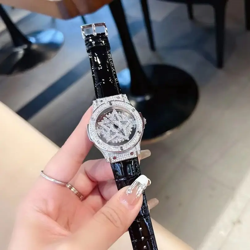 Women's Quartz Watch with Black Leather Strap - Image 4