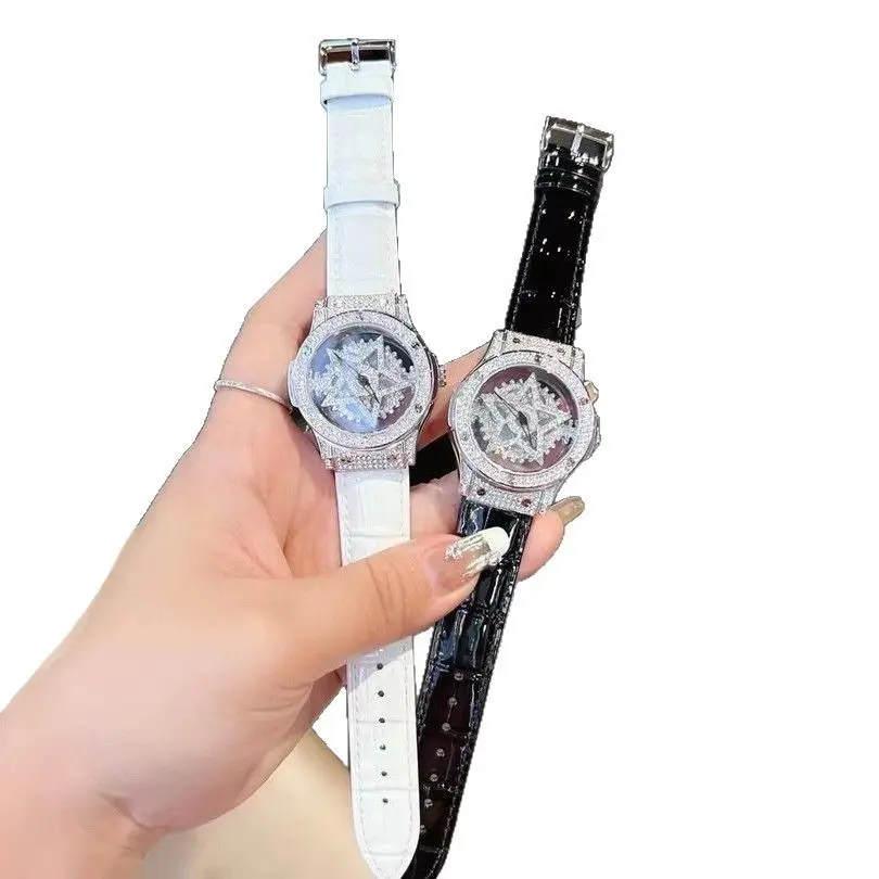 Women's Quartz Watch with Black Leather Strap - Image 5
