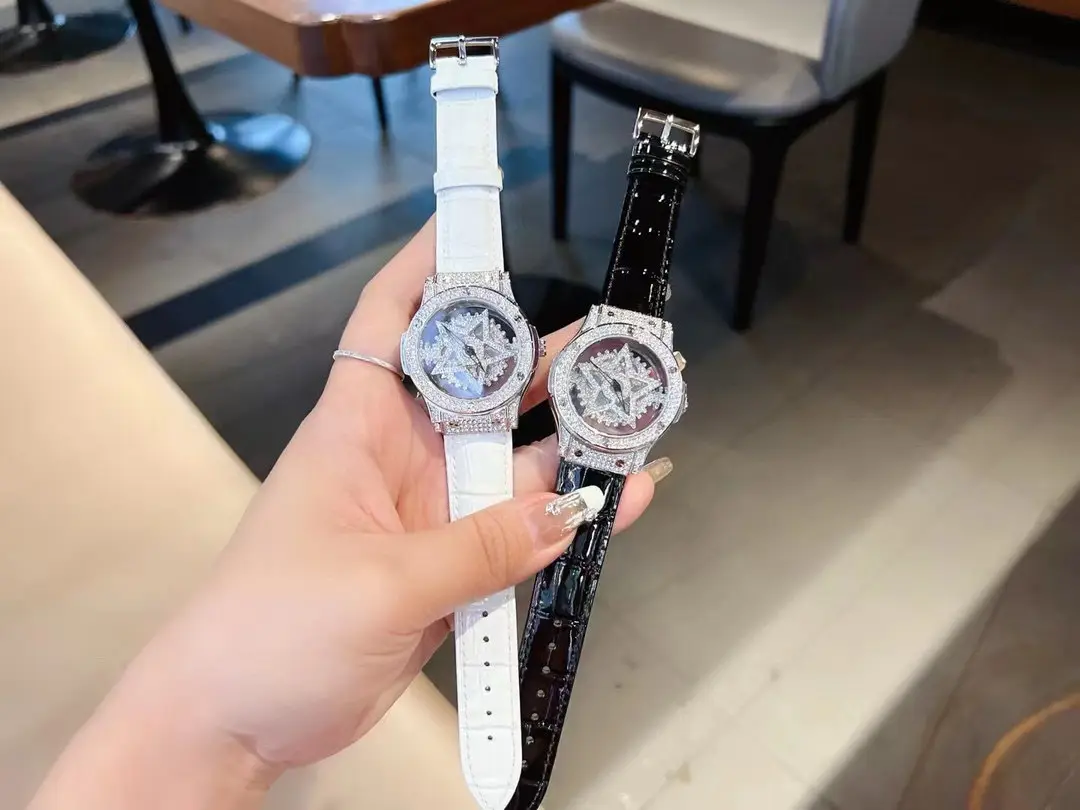 Women's Quartz Watch with Black Leather Strap — feature 1