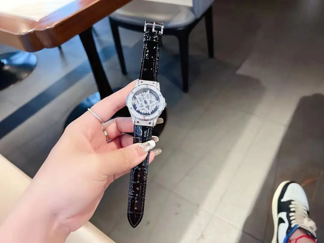 Women's Quartz Watch with Black Leather Strap — feature 13