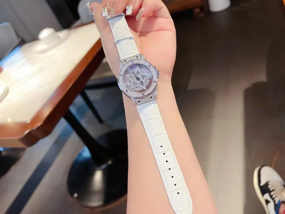 Women's Quartz Watch with Black Leather Strap — feature 4