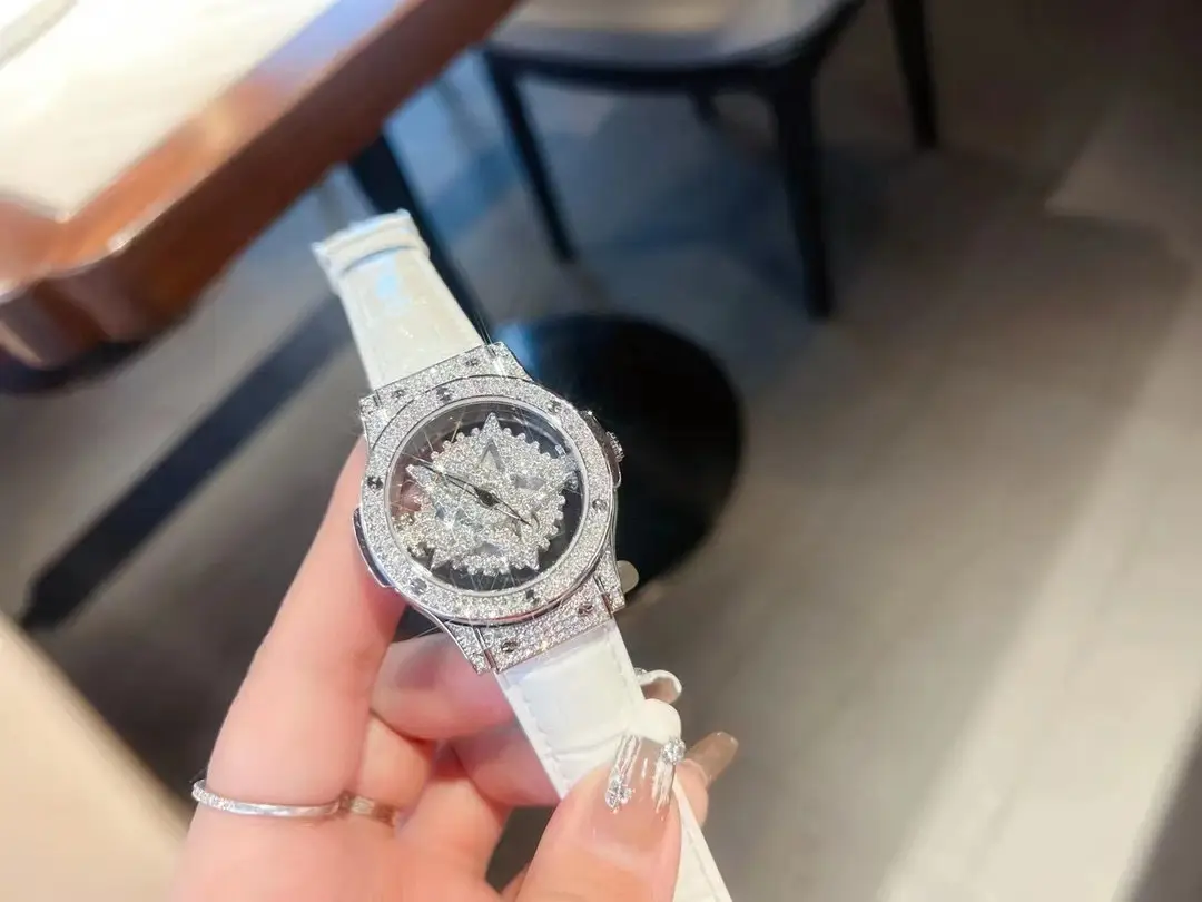 Women's Quartz Watch with Black Leather Strap — feature 6