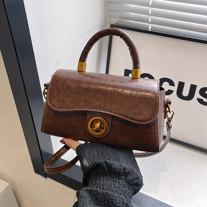 Women's Brown Leather Shoulder Crossbody Bag with Chain Strap - Image 6