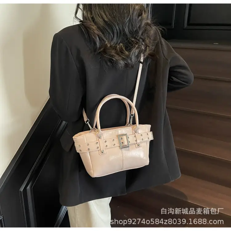 Cross-Border Large Capacity Shoulder Bag for Women, Beige, 2026 New Model — feature 17