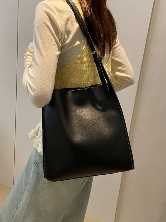 Women Large Brown Leather Shoulder Bag 2026 - Image 6