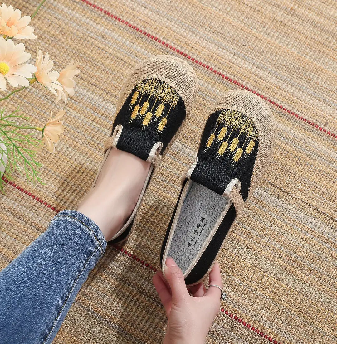 Summer New Women's Cloth Shoes Old Beijing Embroidered Linen Cloth Shoes Women's Shallow Mouth Retro Fashion Single-layer Shoes Hanfu Shoes — feature 7