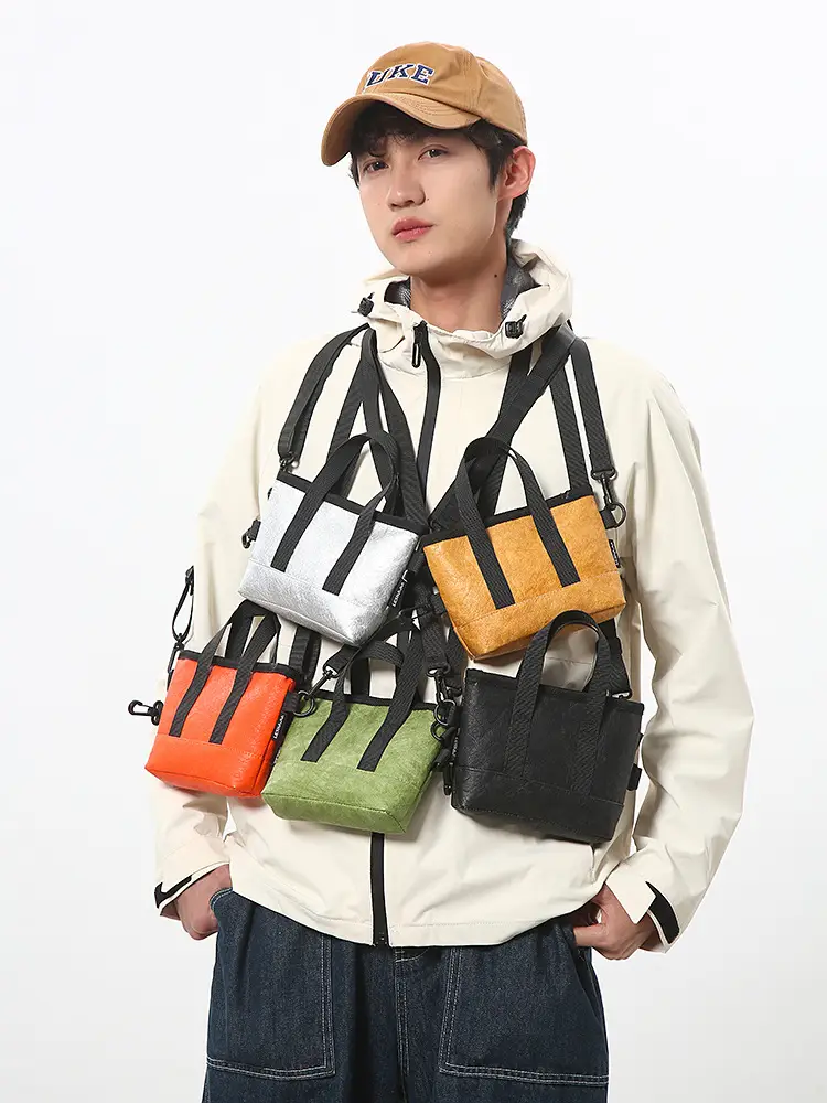Men's Lightweight Hooded Key Bag with Wooden Detail - Image 9