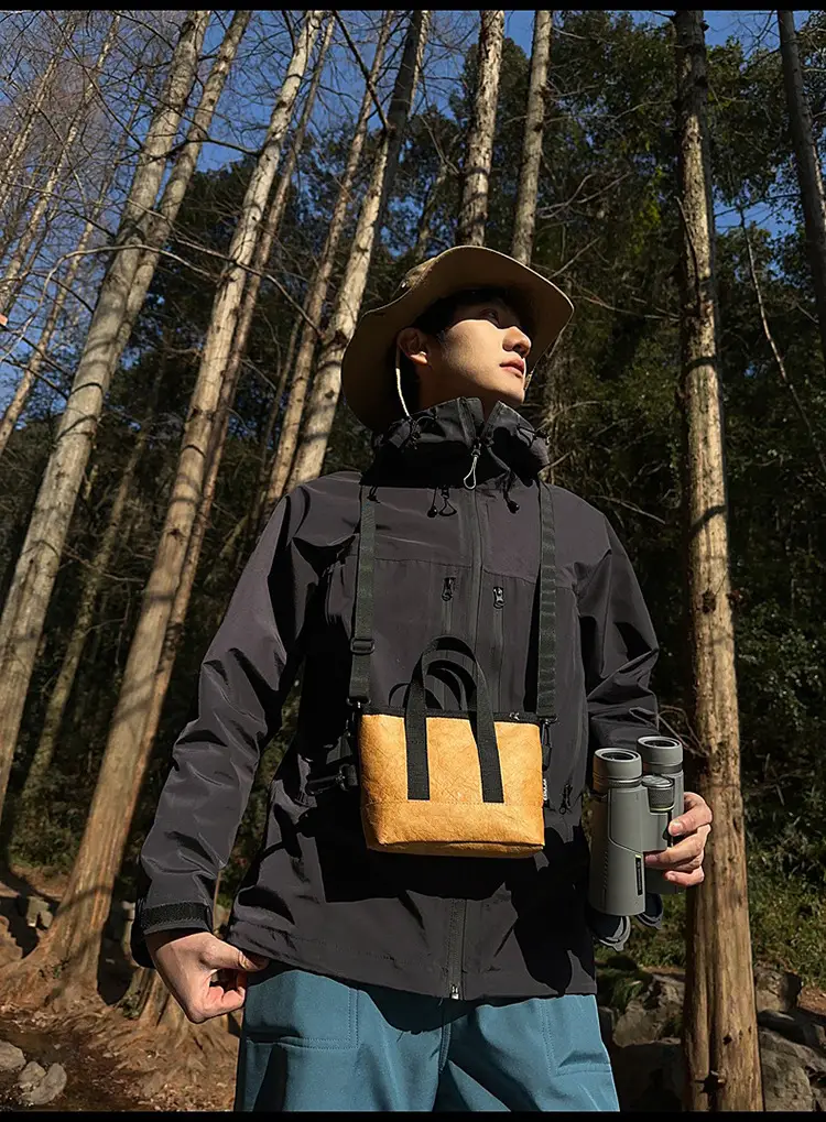 Men's Lightweight Hooded Key Bag with Wooden Detail — feature 11
