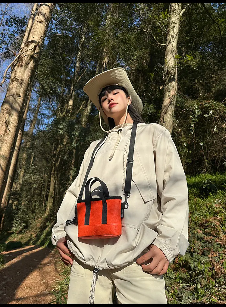 Men's Lightweight Hooded Key Bag with Wooden Detail — feature 21