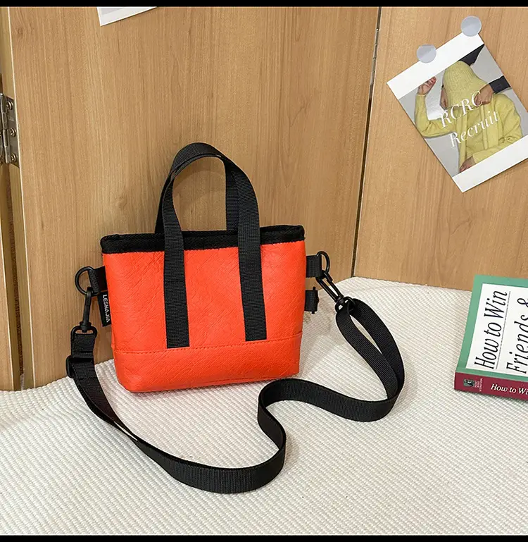 Men's Lightweight Hooded Key Bag with Wooden Detail — feature 30