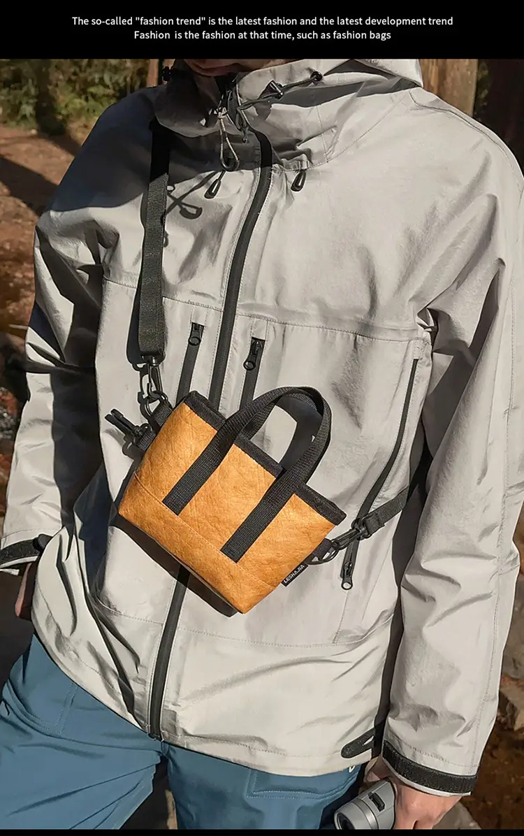 Men's Lightweight Hooded Key Bag with Wooden Detail — feature 9