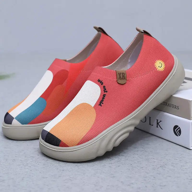 Spring and Autumn New Old Beijing Cloth Shoes Fashionable Painted Casual Shoes Soft Sole Soft Surface Flying Woven Thick Sole Women's Slip-on Shoes - Image 4