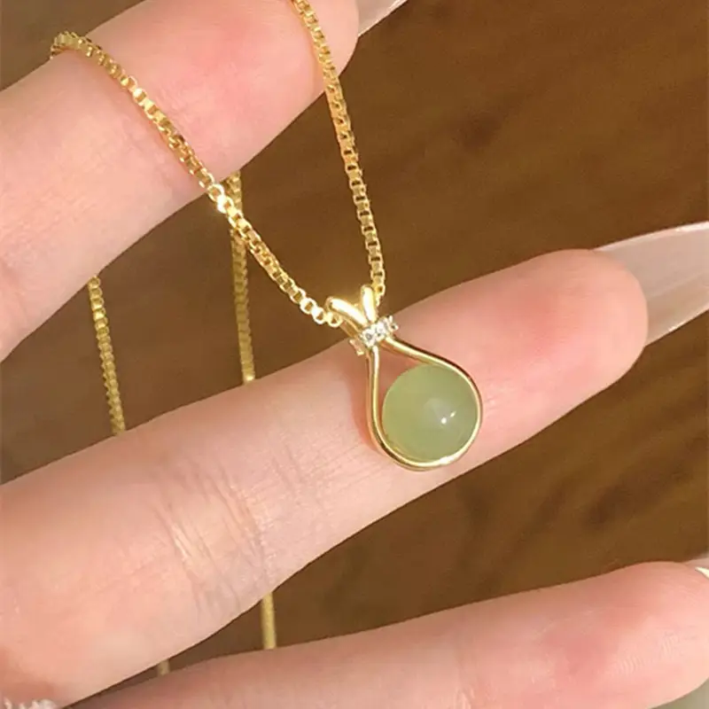 Green Lucky Necklace for Women with Fortune Bead Pendant