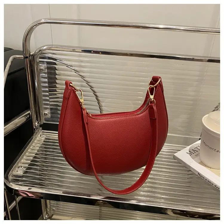 Black French Style Shoulder Bag for Women 2025 — feature 18