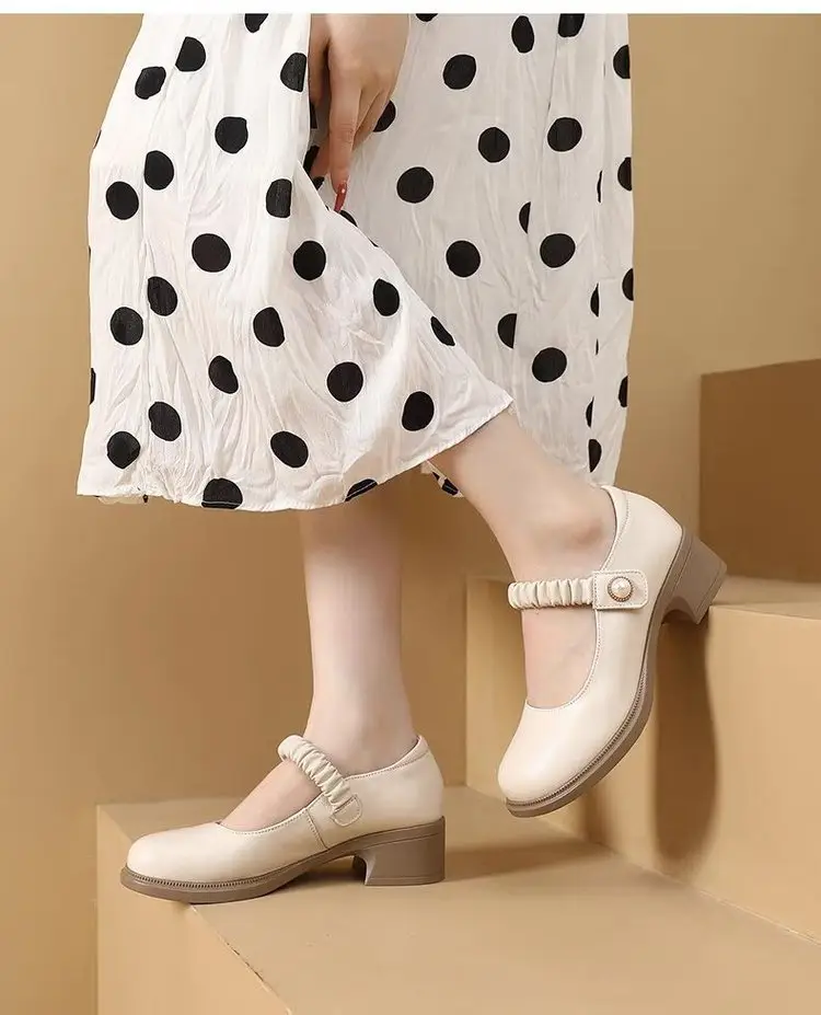 Net red same Mary Jane women's shoes shoes 2025 new women's flat round toe low mouth jk small leather shoes show small feet — feature 7