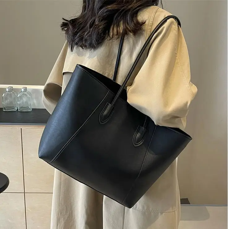 Black Leather Tote Bag for Women 2025 New Arrival - Image 7