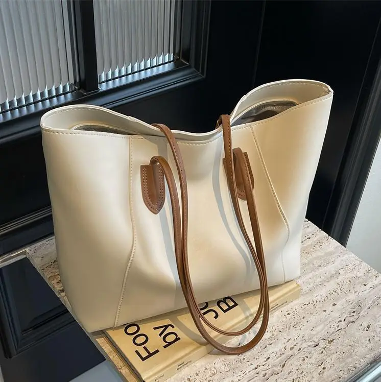 Black Leather Tote Bag for Women 2025 New Arrival - Image 8