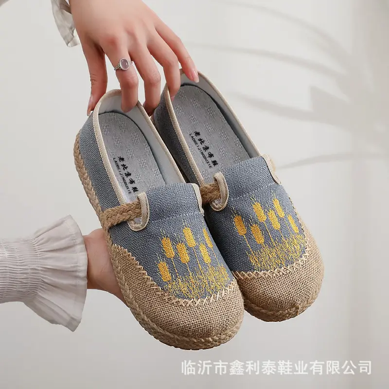 New Spring and Autumn Old Beijing Cloth Shoes Embroidered Linen Lazy Ethnic Style - Image 2