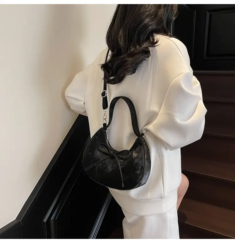 Black Velvet Shoulder Bag for Women Commute 2025 — feature 27