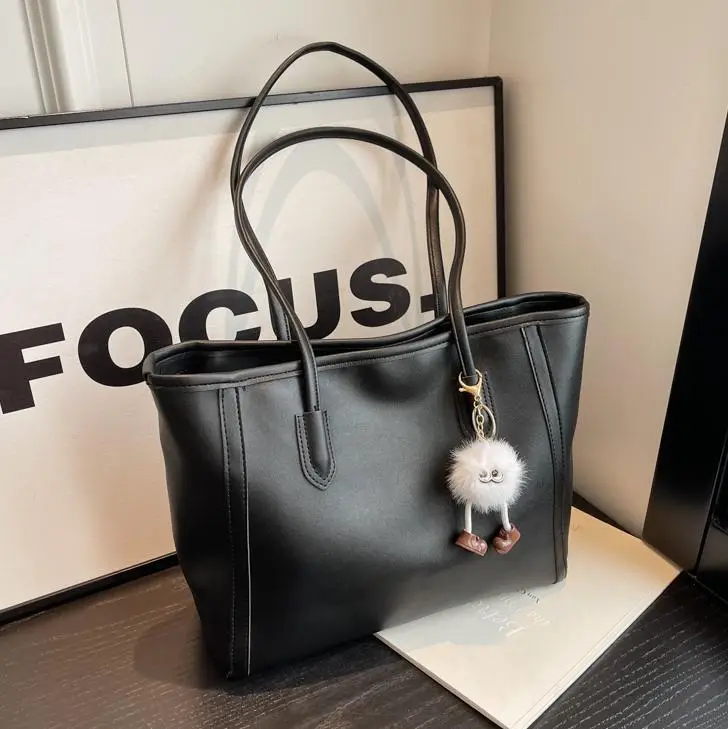 Women's Cream Leather Shoulder Bag with Keychain
