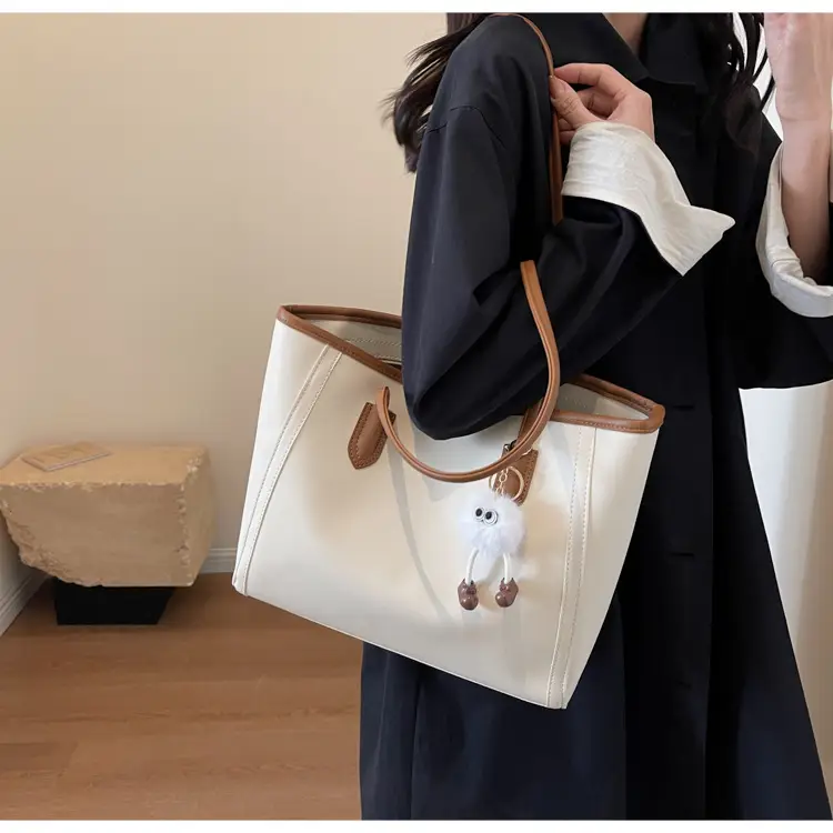 Women's Cream Leather Shoulder Bag with Keychain — feature 15