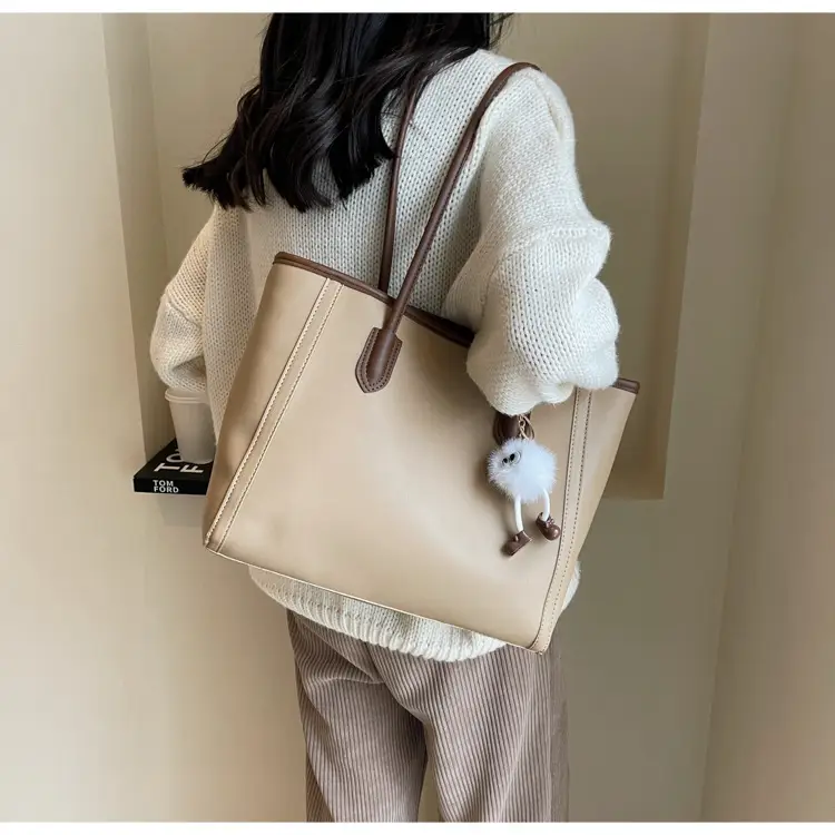 Women's Cream Leather Shoulder Bag with Keychain — feature 22