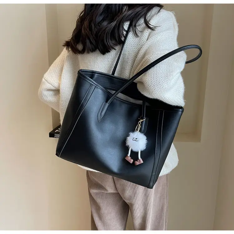 Women's Cream Leather Shoulder Bag with Keychain — feature 30