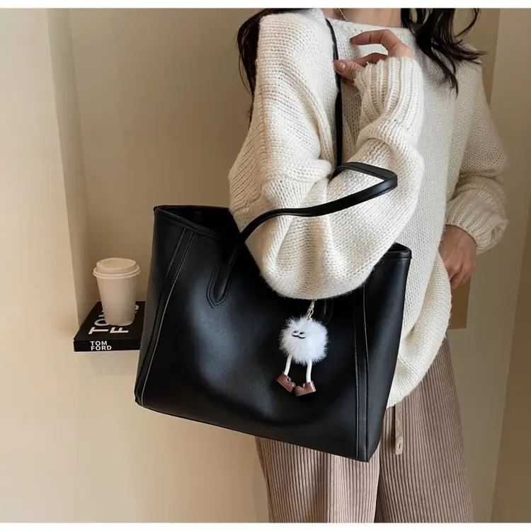Women's Cream Leather Shoulder Bag with Keychain — feature 31