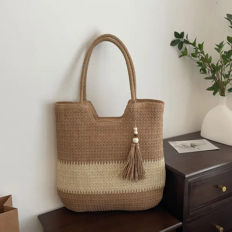 Summer Straw Woven Shoulder Bag with Tassel - Image 2