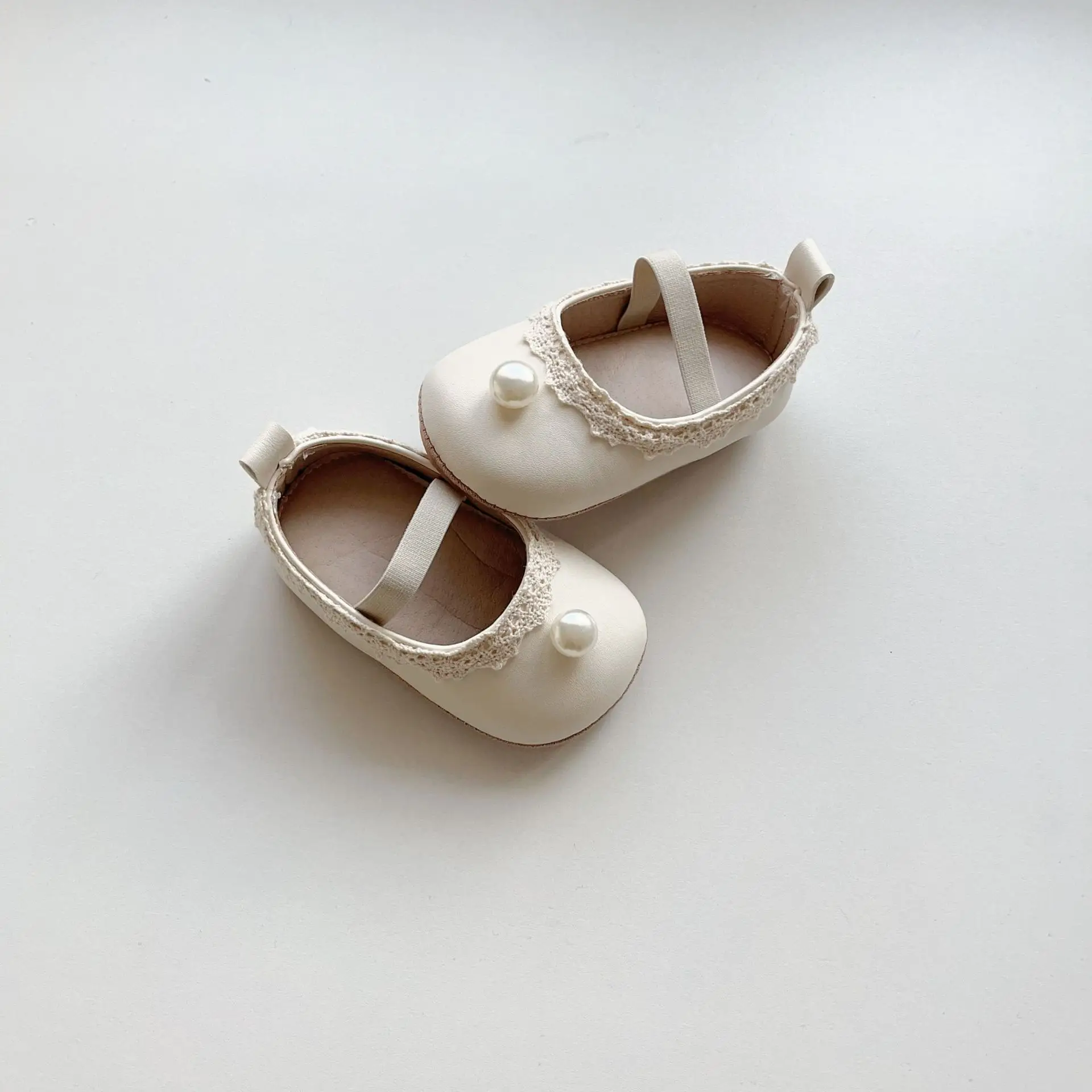 Baby Pearl Leather Mary Jane Shoes for Girls — feature 12