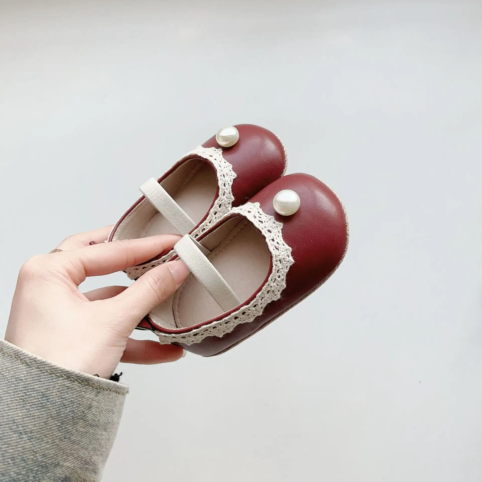Baby Pearl Leather Mary Jane Shoes for Girls — feature 7