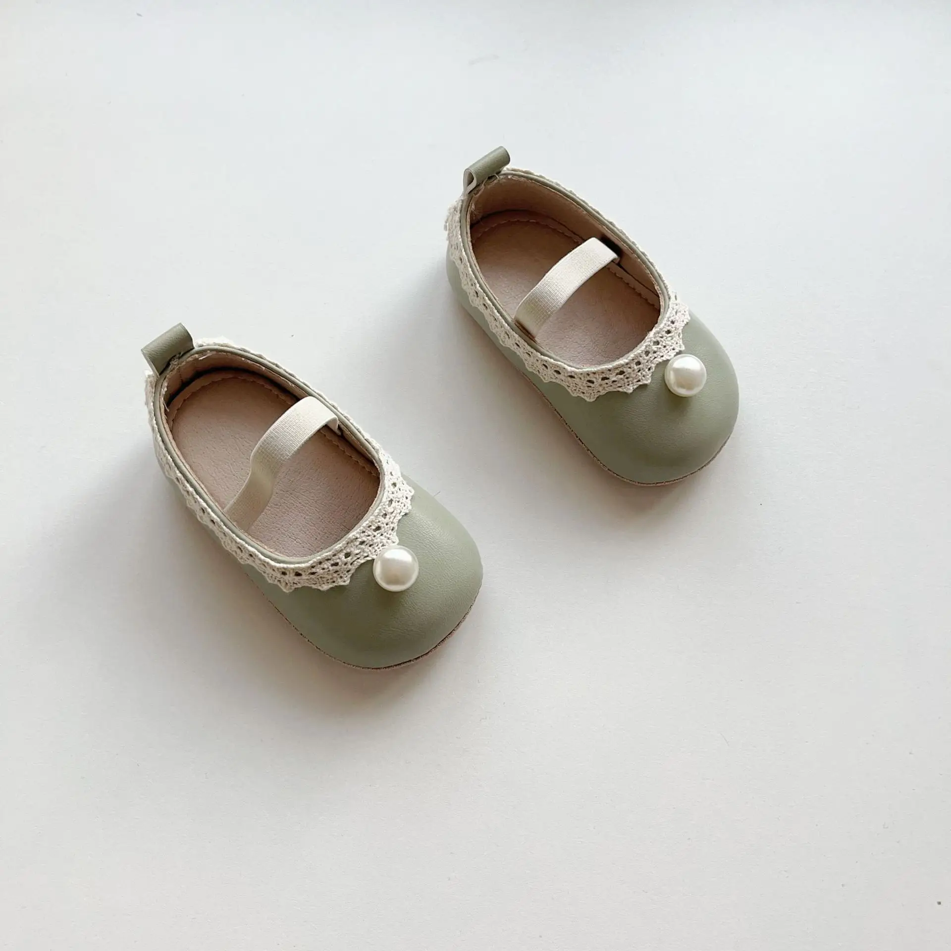 Baby Pearl Leather Mary Jane Shoes for Girls — feature 8