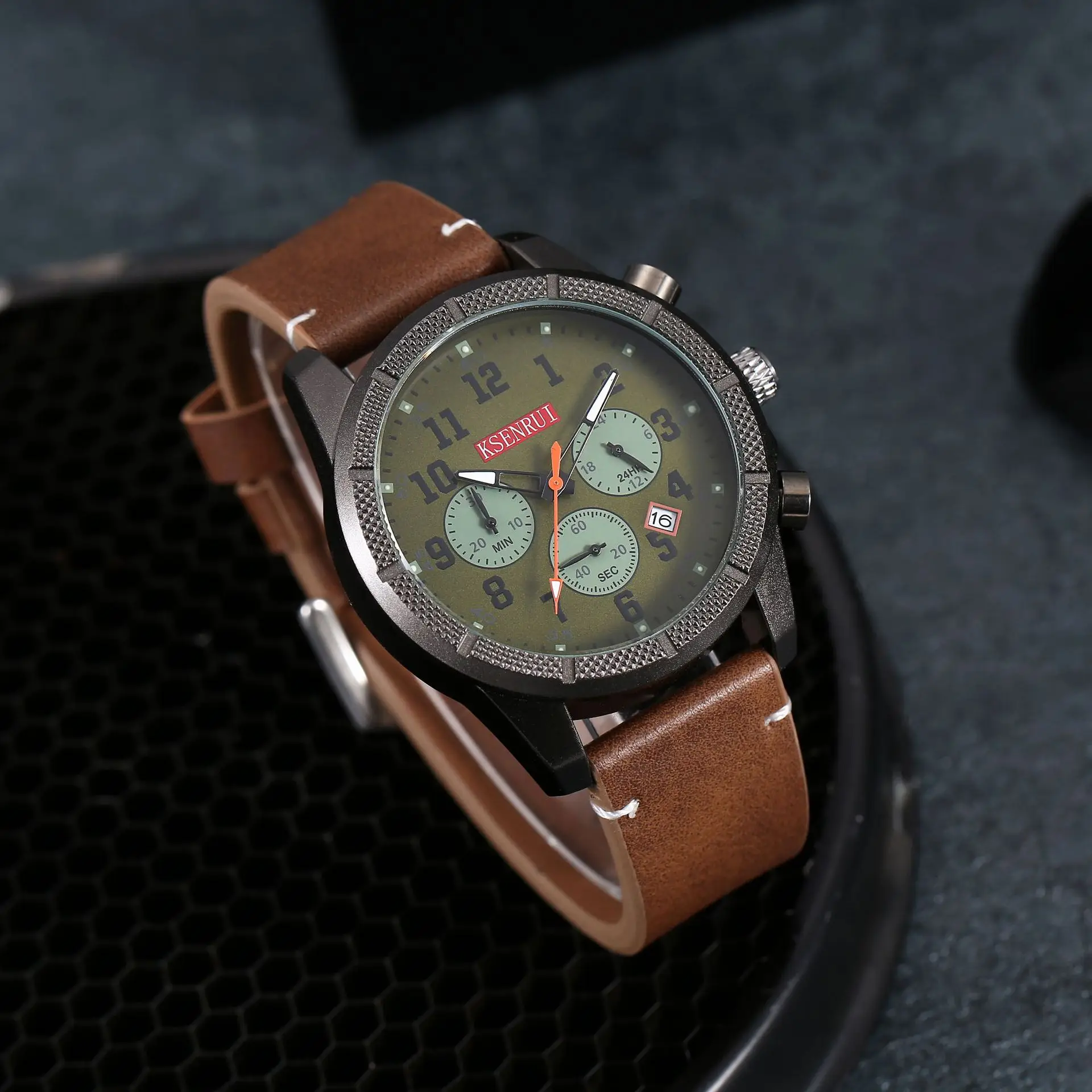 Men's Chronograph Quartz Watch Brown Leather Band — feature 17