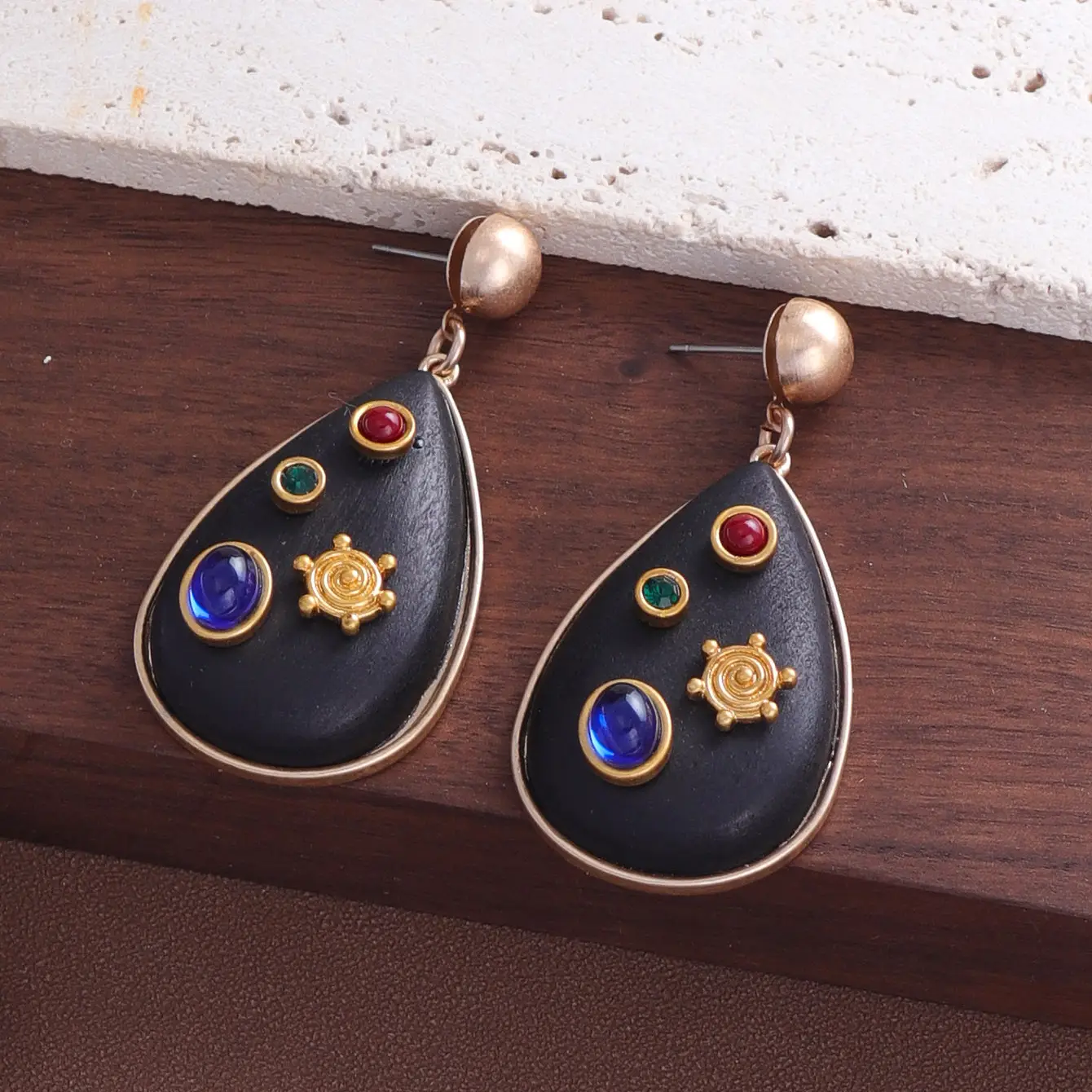 Vintage Drop Jewelry Set Black Gold Women